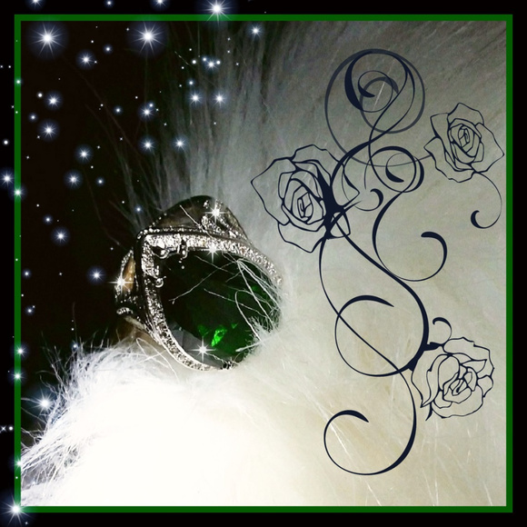 Custom Jewelry - 💚19CT PEAR 'DUCHESS' EMERALD w/DIAM. (Lab;)💚7,8